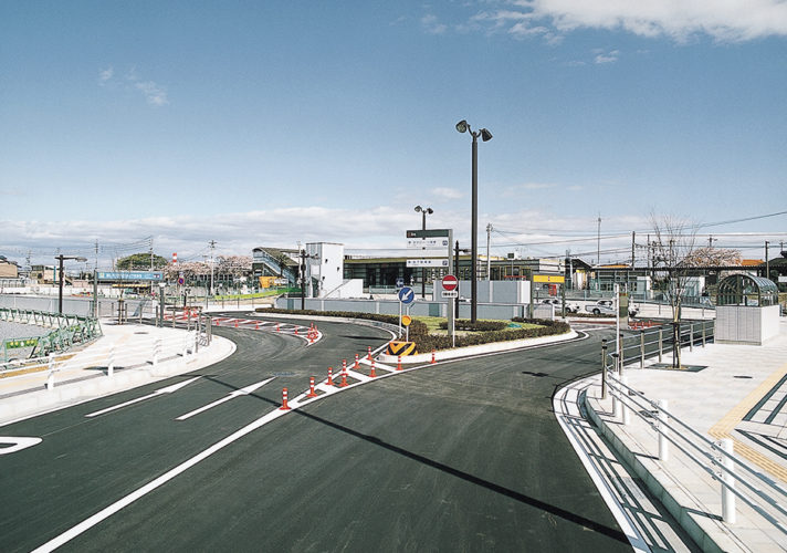 勝川駅前地下駐車場